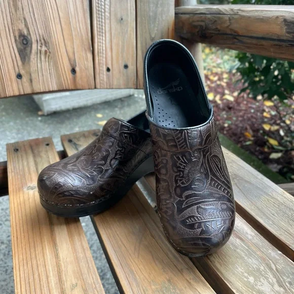 Dansko Professional Brown Tooled Leather Clog Size 37 - Picture 16 of 16